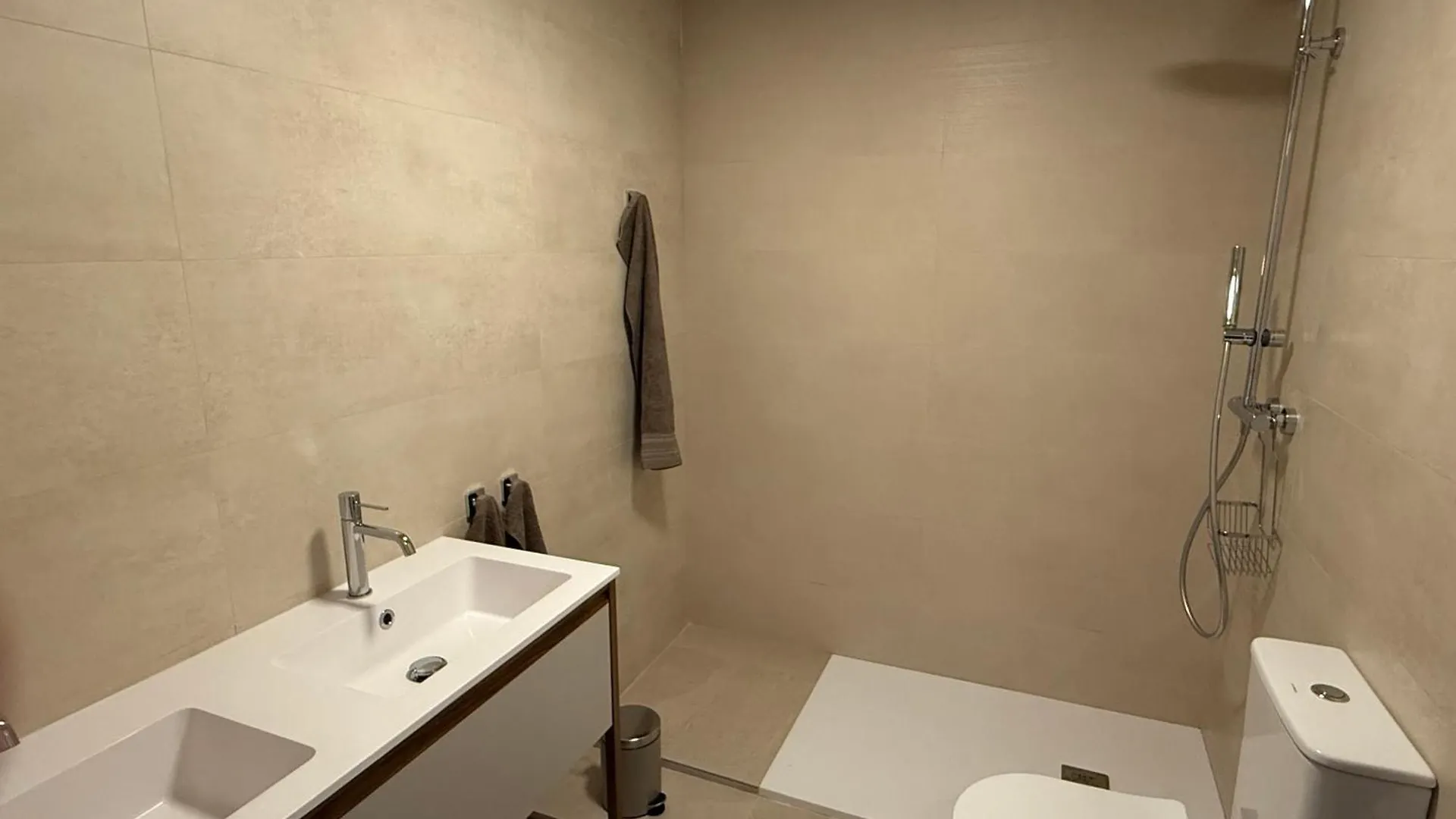 H2M Postigo Duplex Terrace 2 Bathrooms, Smart Tv, Oven Malaga Spain