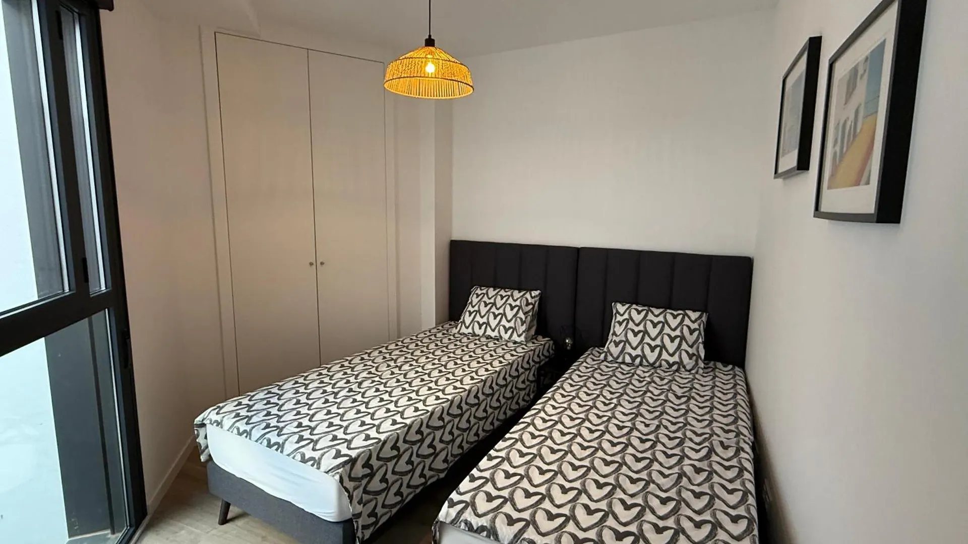 H2M Postigo Duplex Terrace 2 Bathrooms, Smart Tv, Oven Malaga Apartment